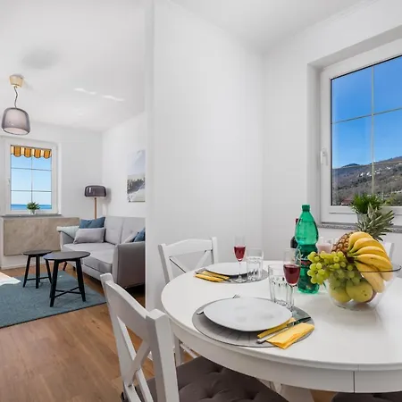 Apartmán Ida With Terrace, Sea View, Near Opatija